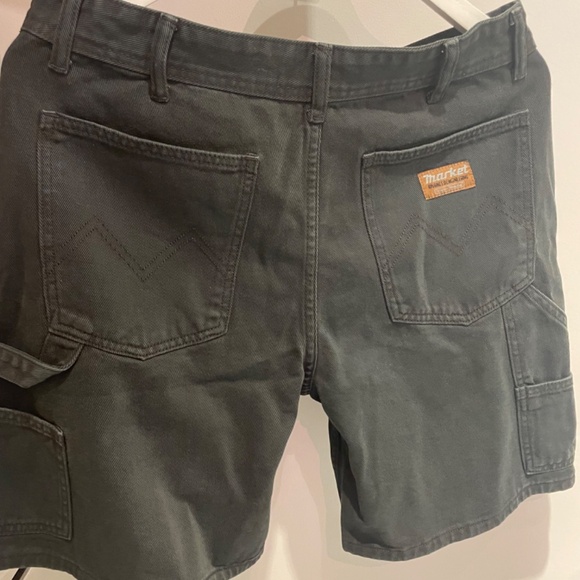 Market brand Black Carpenter Shorts - Picture 2 of 3
